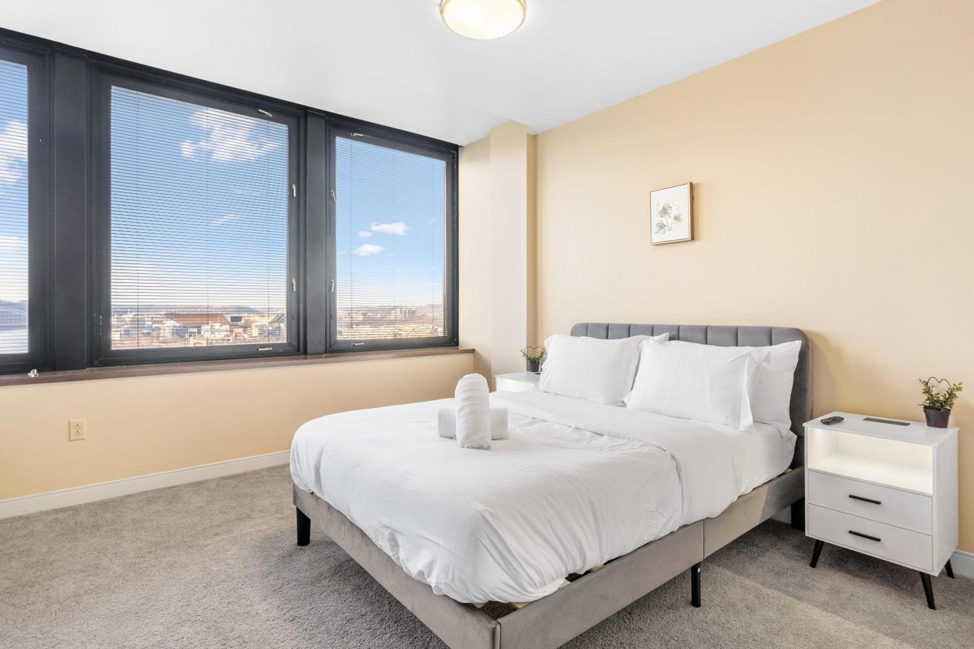 Luxury High Rise 1Bd River Views Downtown Pittsburgh Zewnętrze zdjęcie